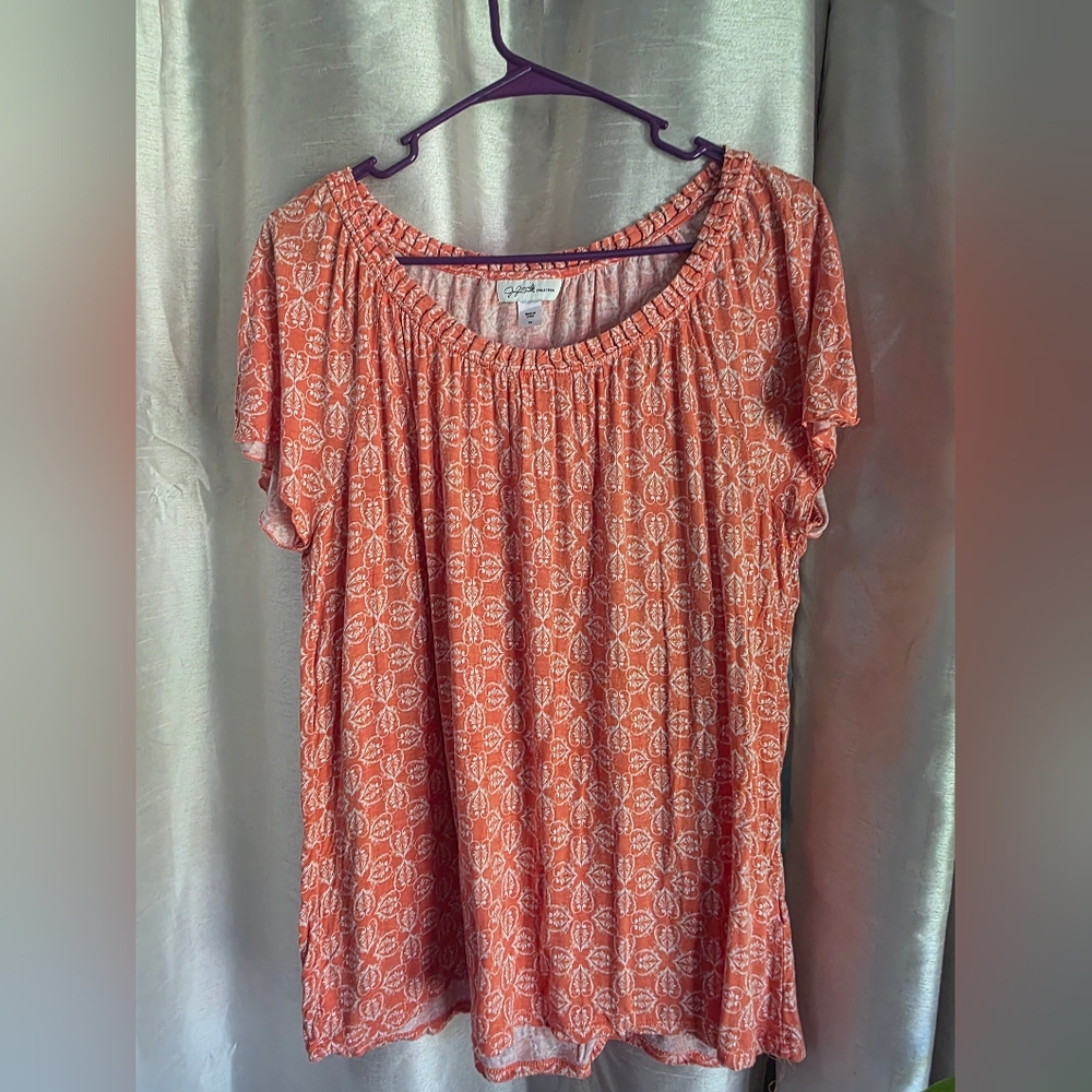 Jessica Simpson Coral Patterned Women's Top